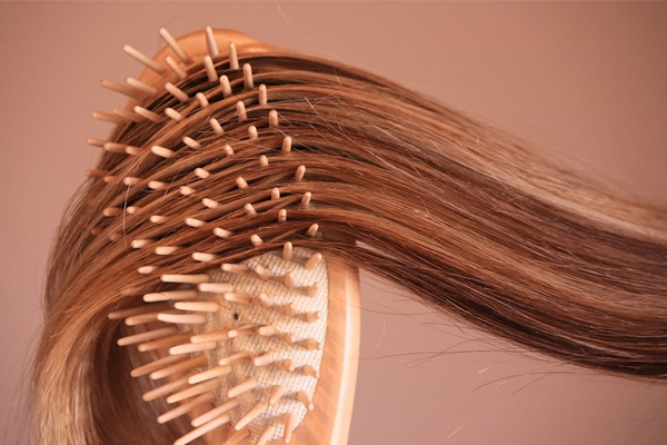 Rụng tóc phải làm sao? Cấy tinh chất mọc tóc Meso - phương pháp an toàn điều trị tận gốc rụng tóc 