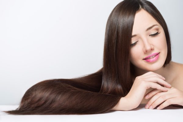 Cách dưỡng tóc nhanh dài trong 1 tháng 